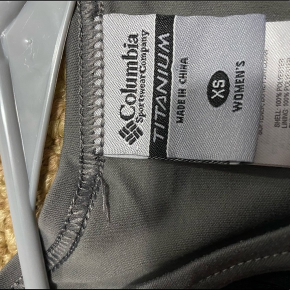 Cute Columbia Athletic Tank top Size XS - Picture 6 of 7